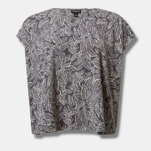 Torrid Gray Leaf Pattern Blouse